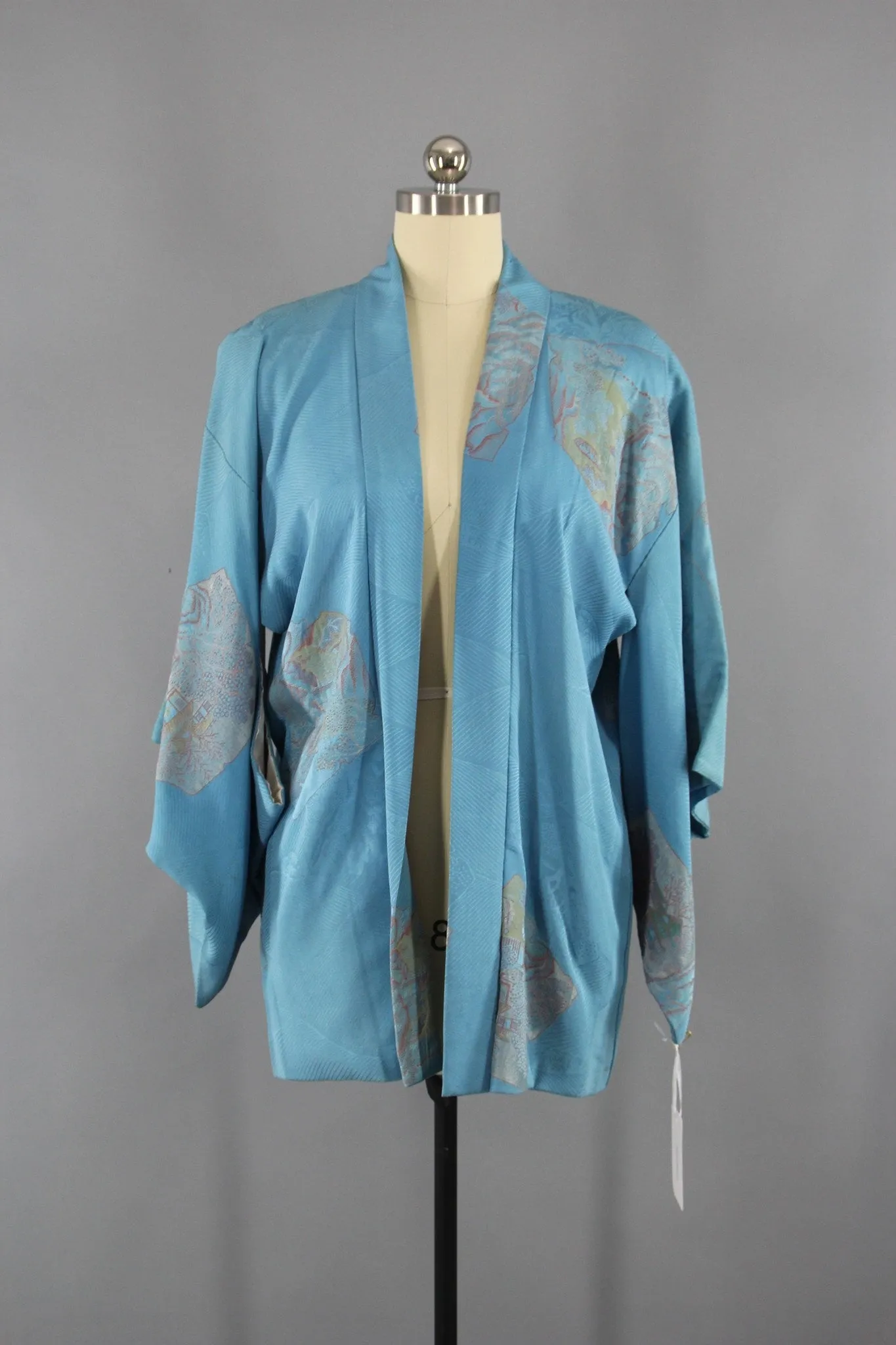 1950s Vintage Vintage Silk Haori Kimono Jacket Cardigan with Blue Urushi Embroidery