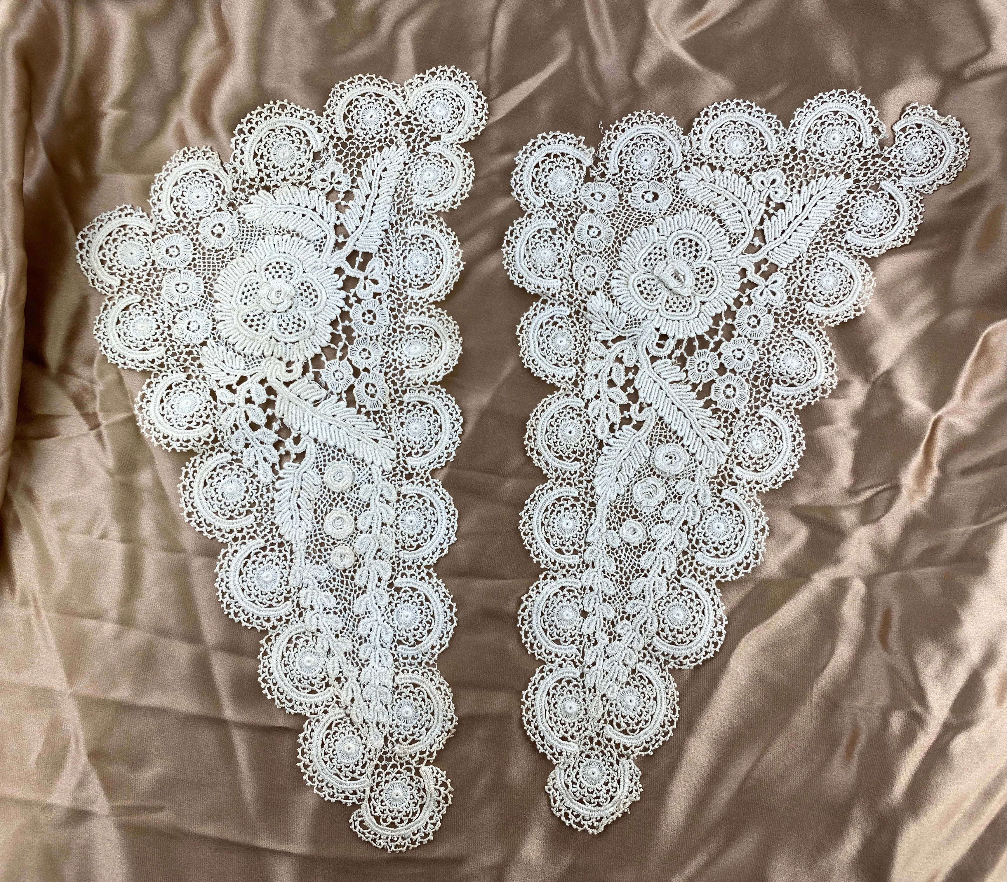 Antique Edwardian Cream Crochet Lace Collar Pieces