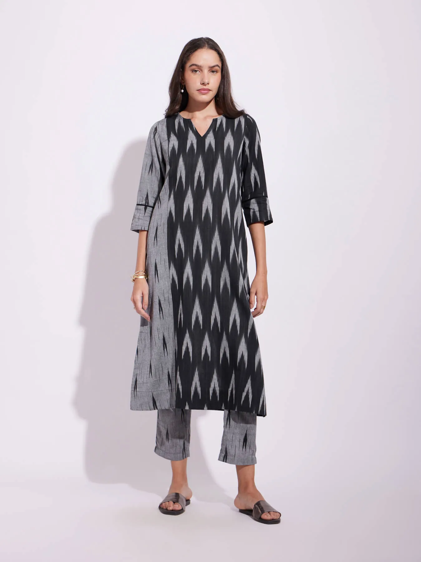 Cotton Ikat Colourblock Kurta Set - Black & Grey