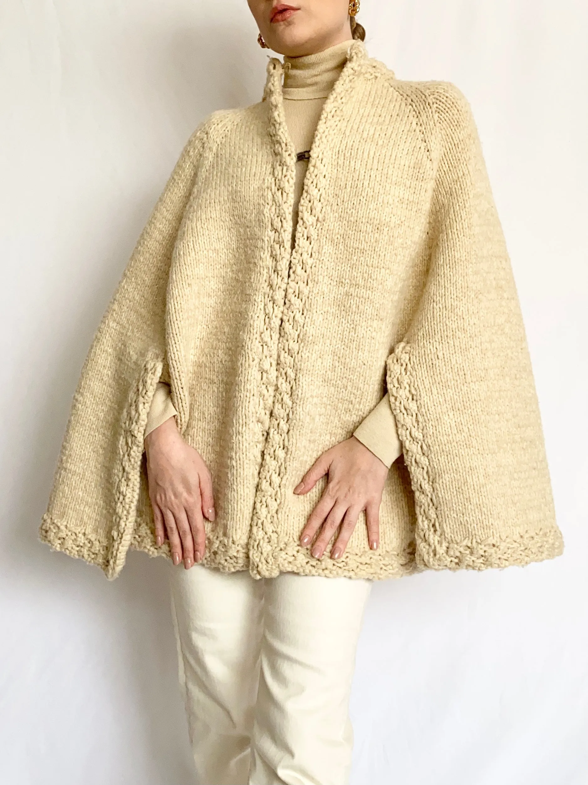 Creamy Hand Knit Vintage Cape (OS)