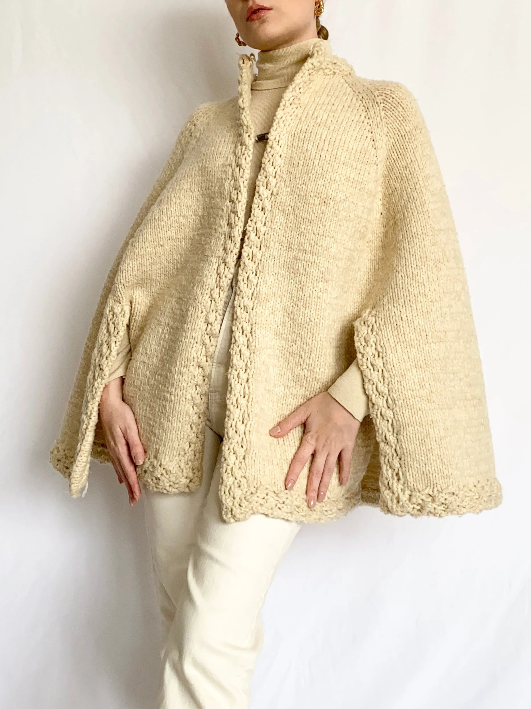 Creamy Hand Knit Vintage Cape (OS)