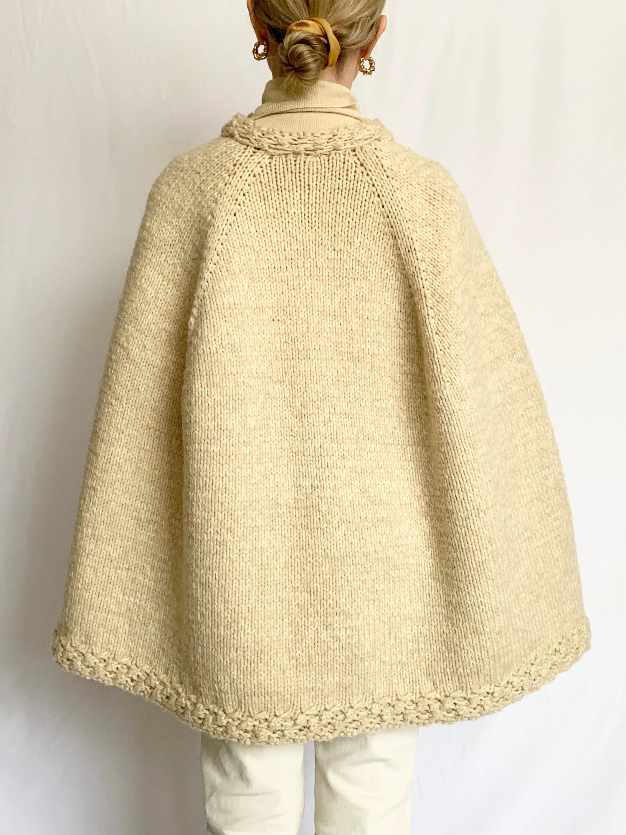 Creamy Hand Knit Vintage Cape (OS)