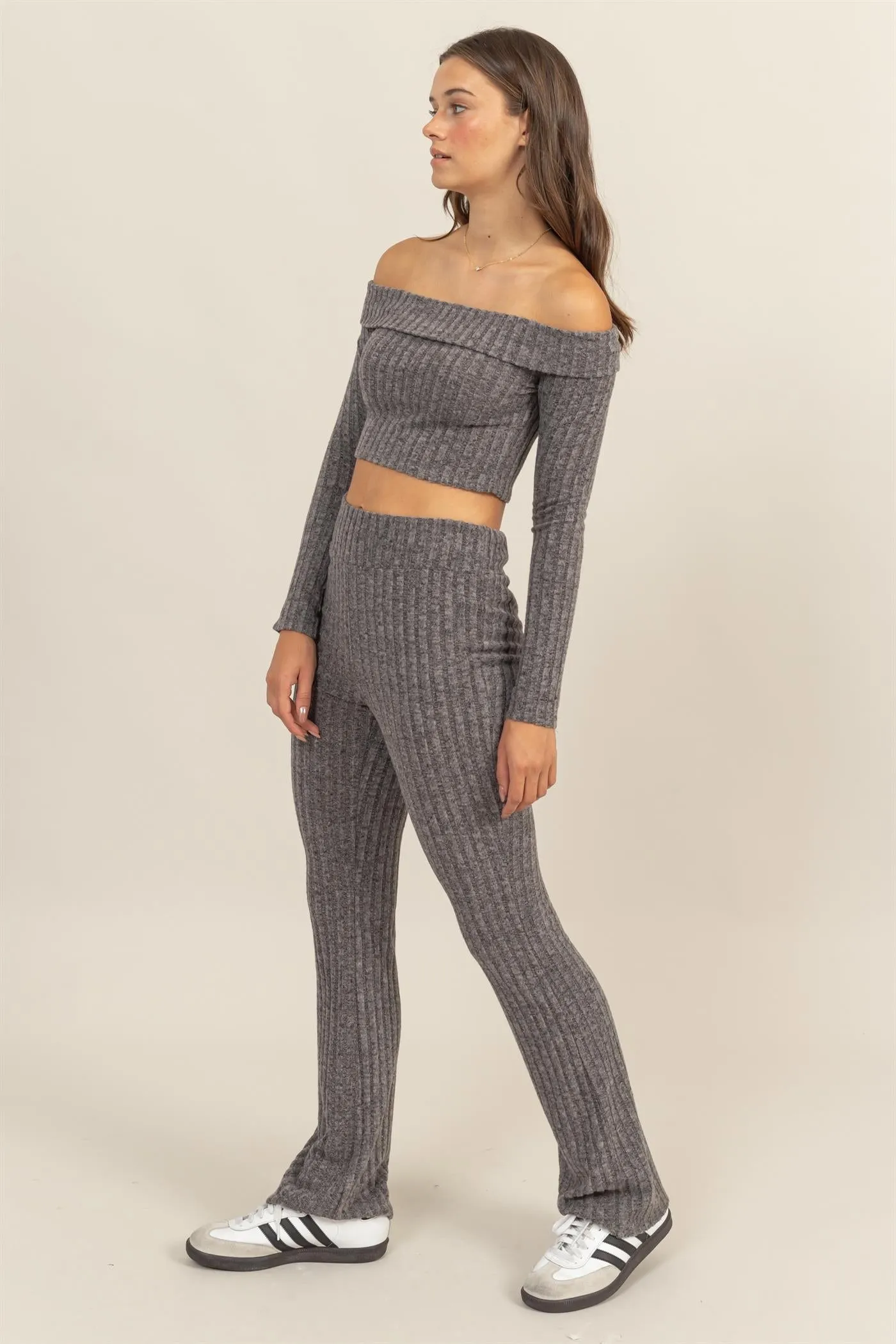 HF24F787-SET-RIBBED KNIT TOP AND FLARED PANTS SET