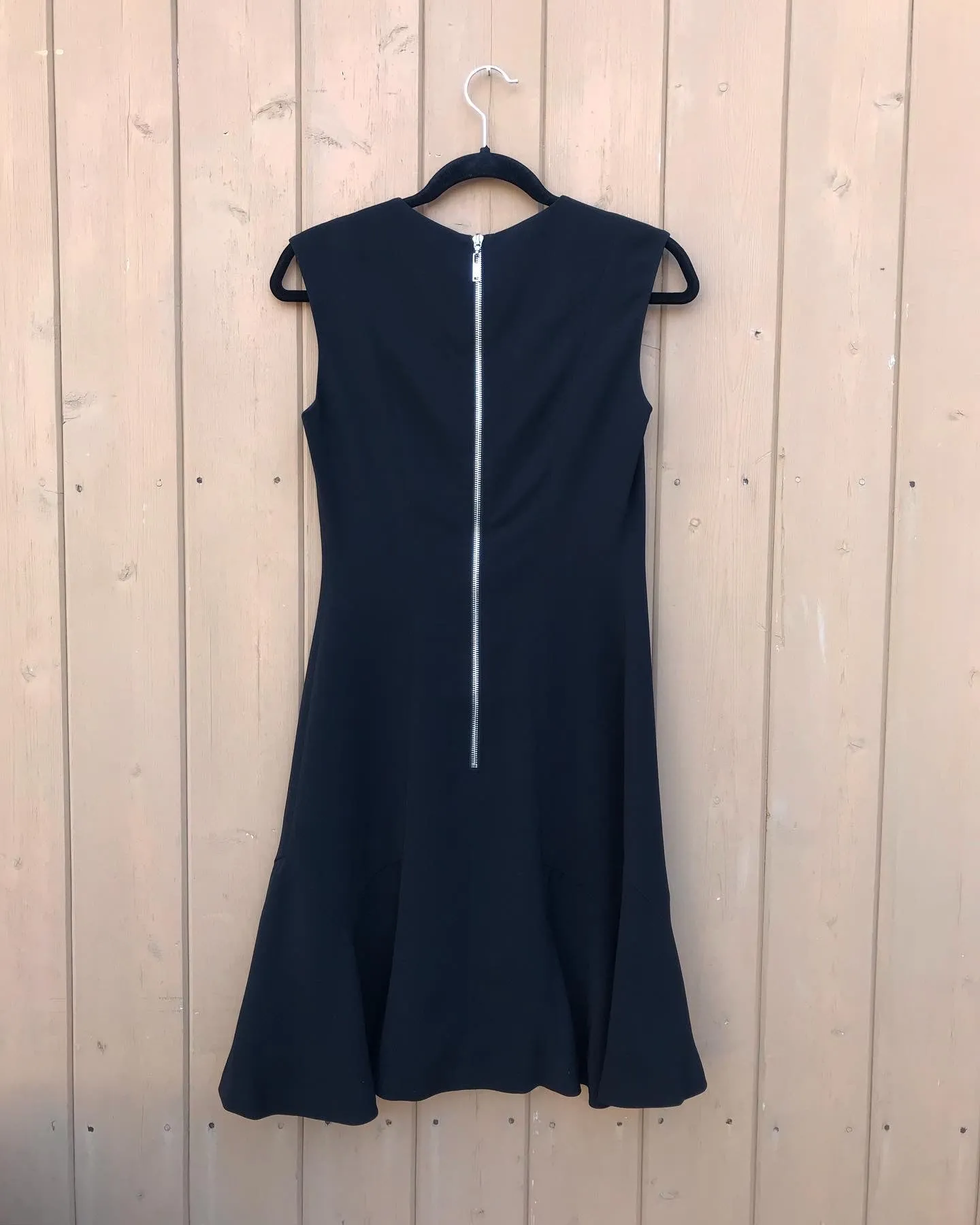 LOUIS VUITTON S’less V-Neck A-Line Midi Dress