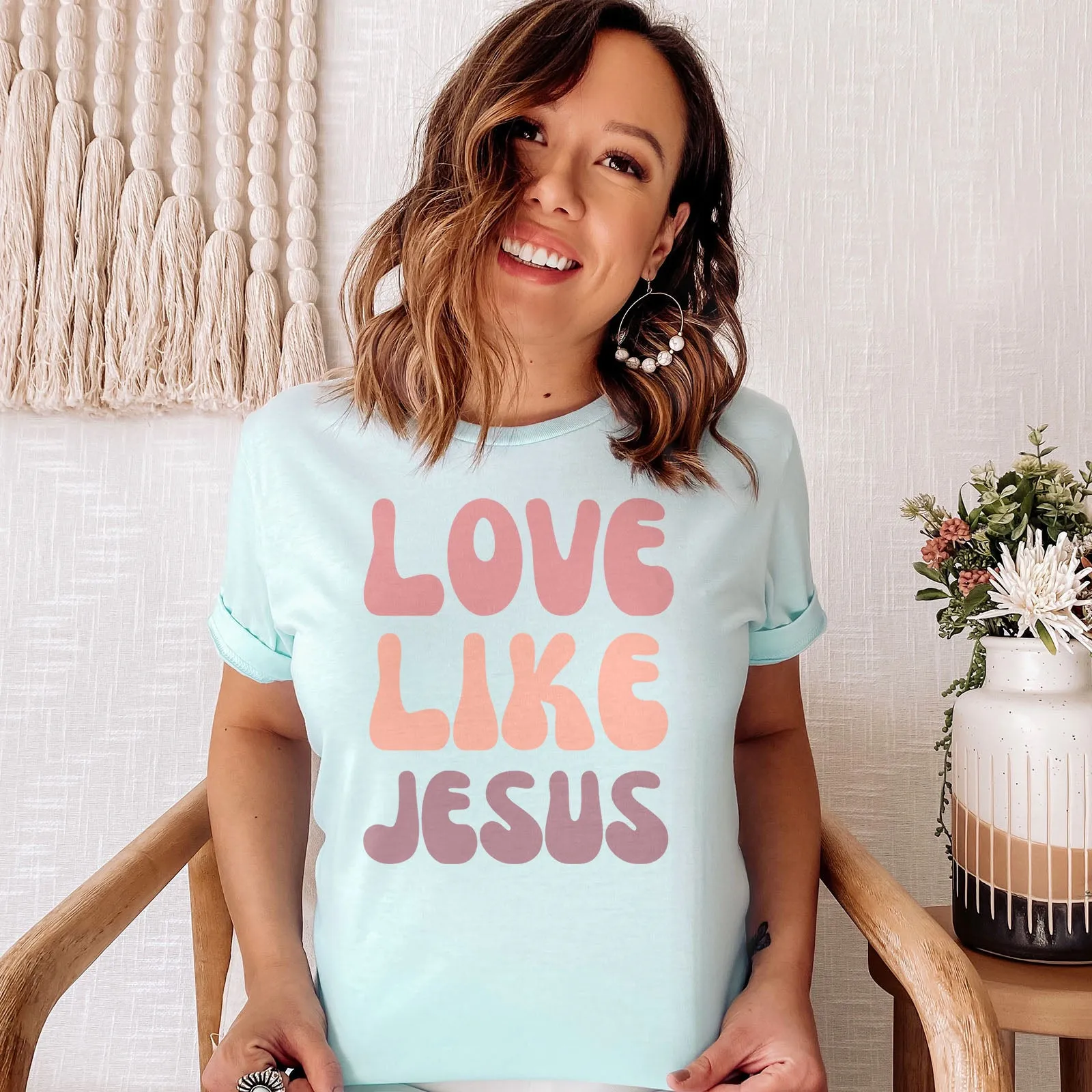 Love Like Jesus Groovy Tee