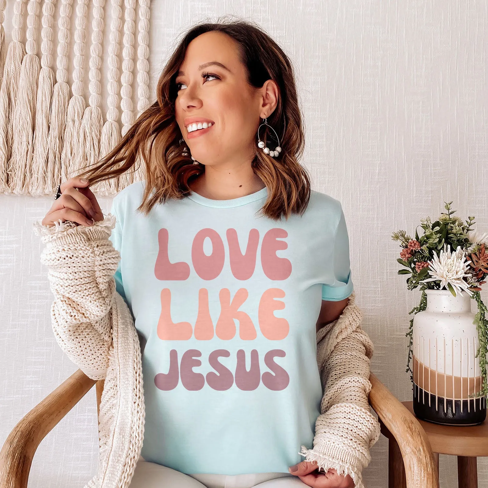 Love Like Jesus Groovy Tee