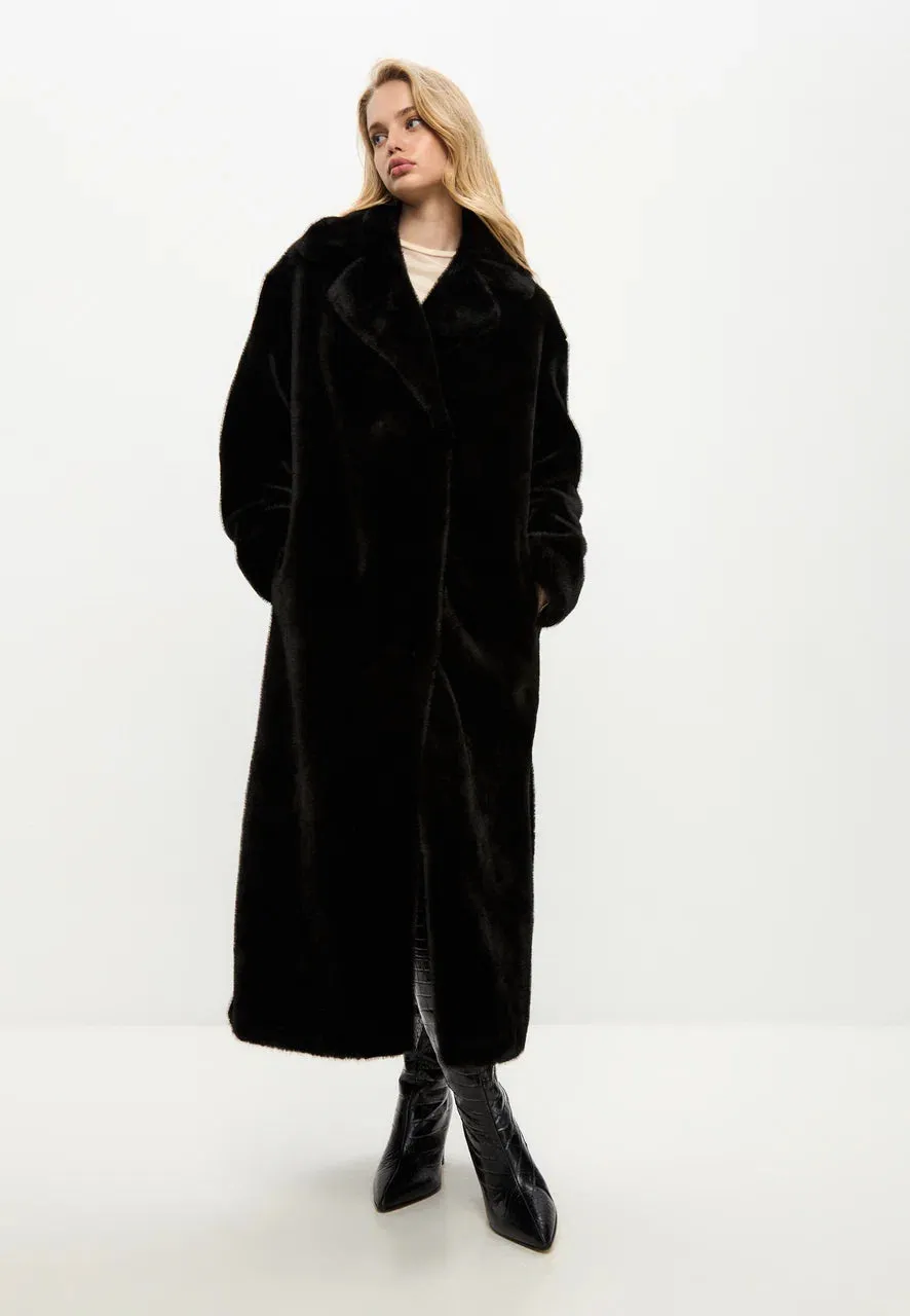 Luxurious Faux Fur Coat Freya - Black