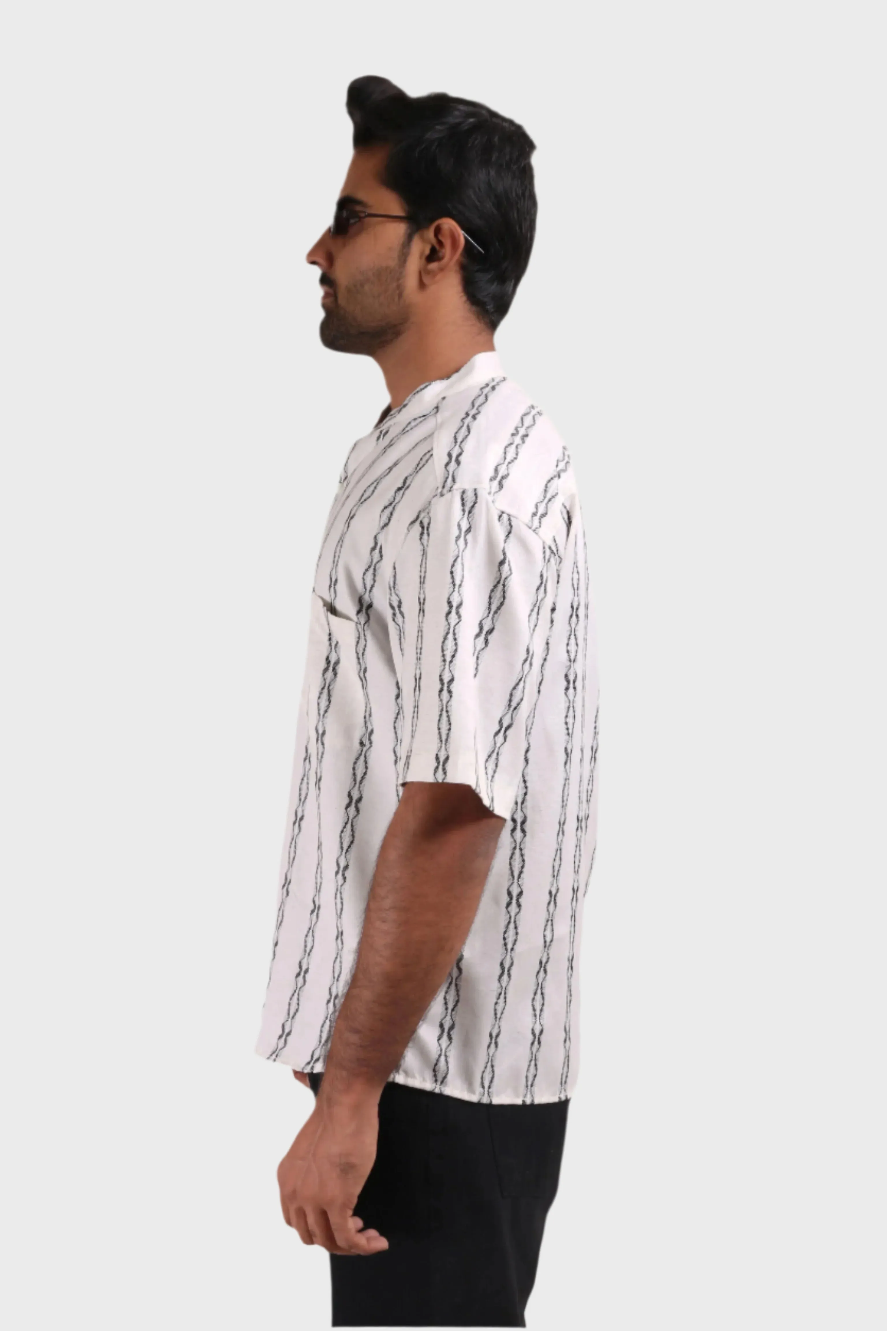 XKIND WHITE STRIPES REGULAR FIT SHIRT